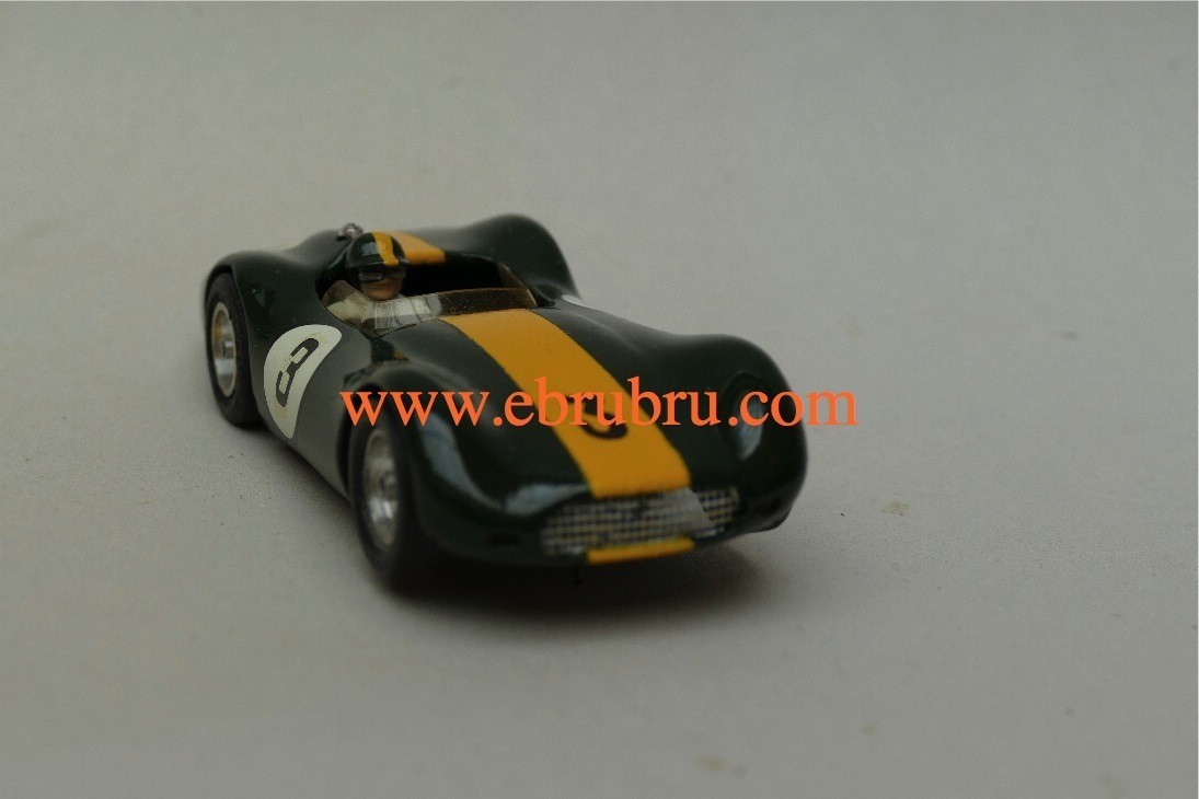 LISTER JAGUAR SCRATCHBUILT 1/32 RACE CAR SLOT