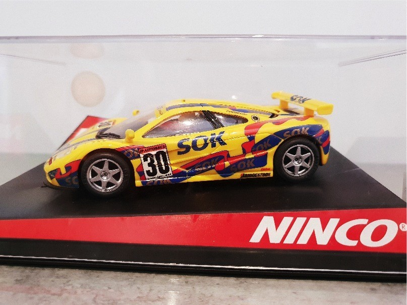 NINCO 50324 MC LAREN F1 GTR SOK