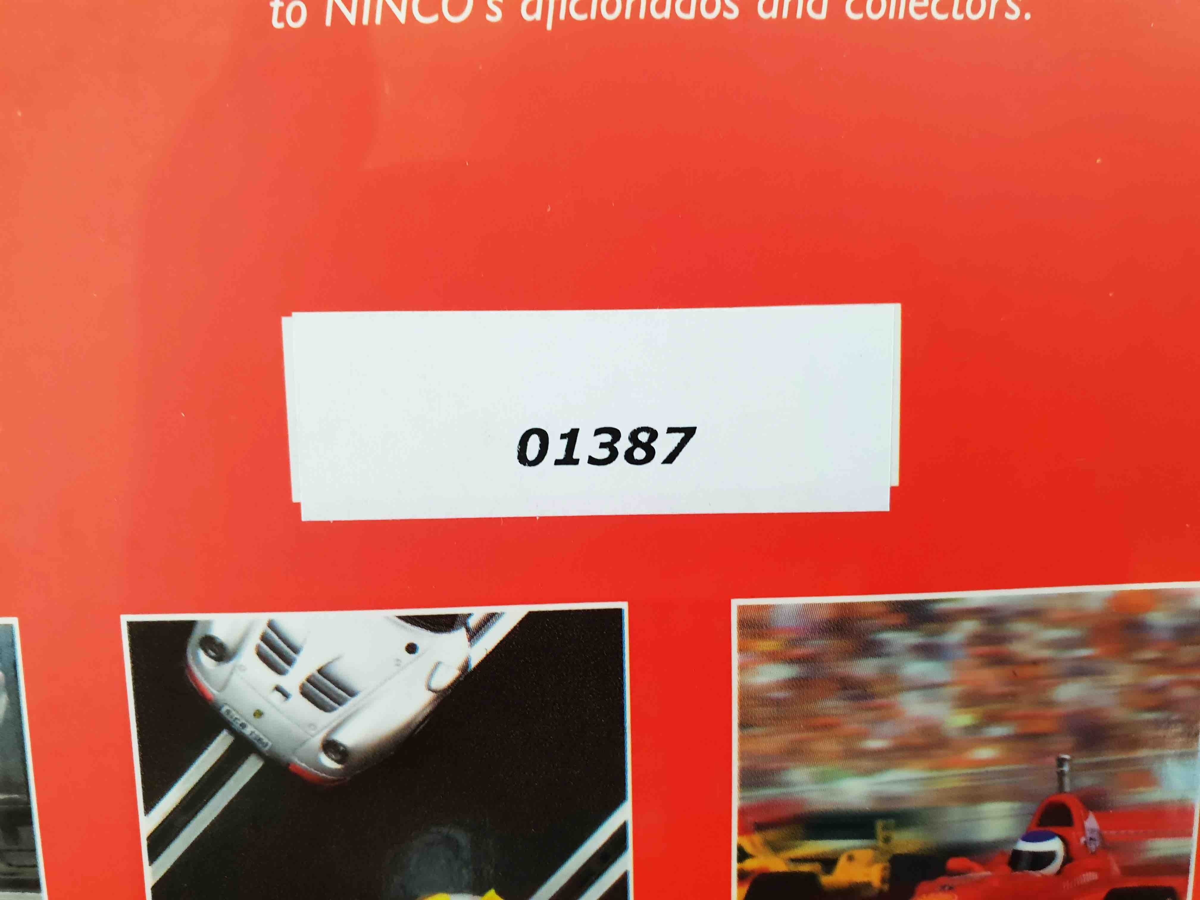 NINCO 50325 RENAULT CLIO 10TH ANNIVERSARY COLLECTORS