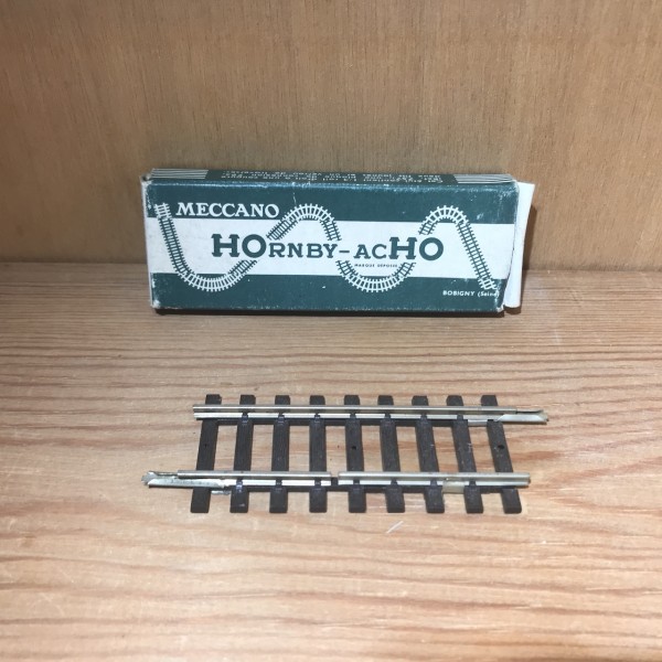 1/3 rail droit à 1 coupure HORNBY 757