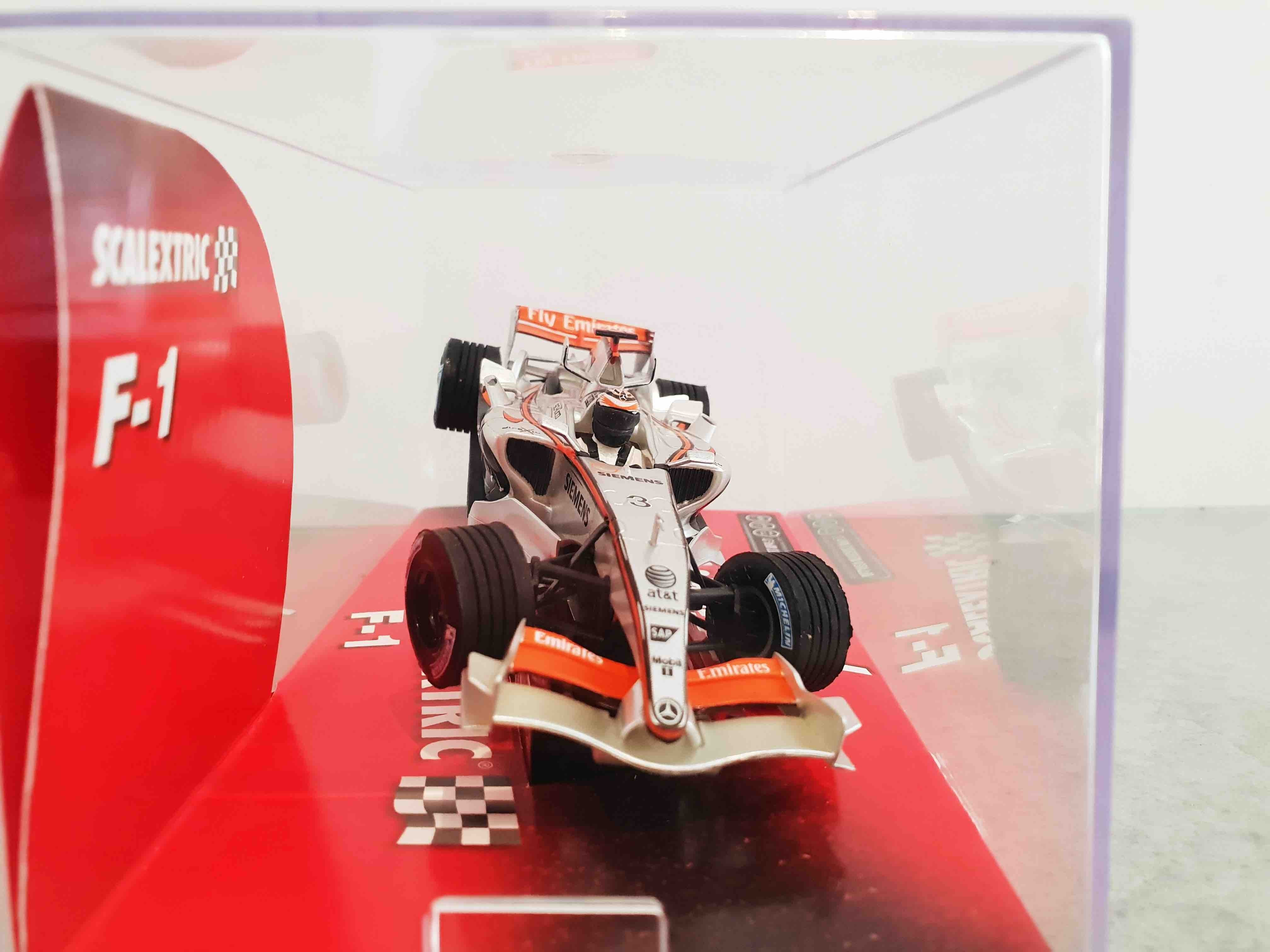 SCALETRIC 6246 MC LAREN MERCEDES MP4-21