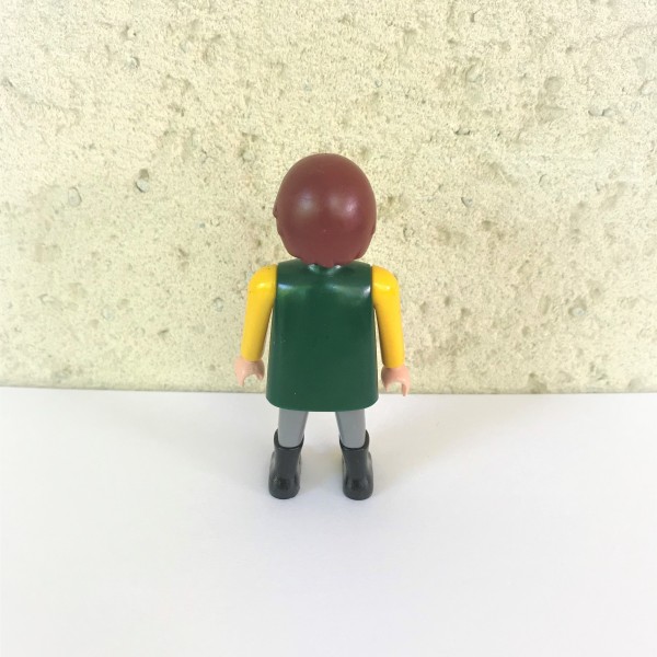 Homme brun, chemise jaune et verte Playmobil