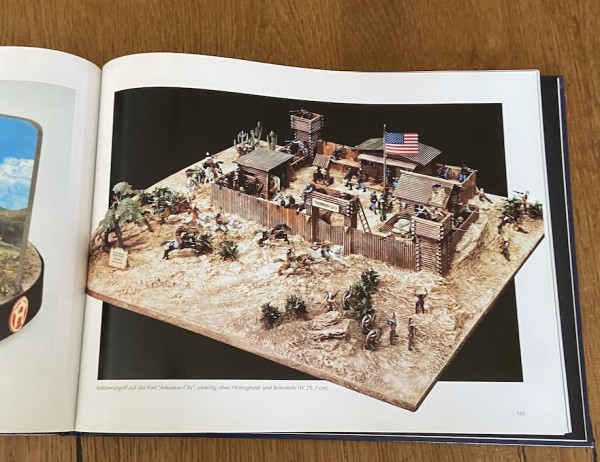 Livre sur Les Dioramas Elastolin Schaustücke