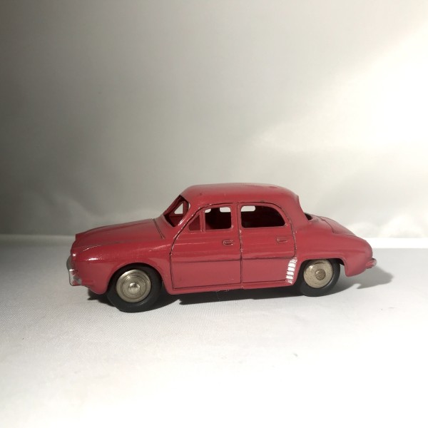 RENAULT DAUPHINE rouge DINKY TOYS RÉF 24 E