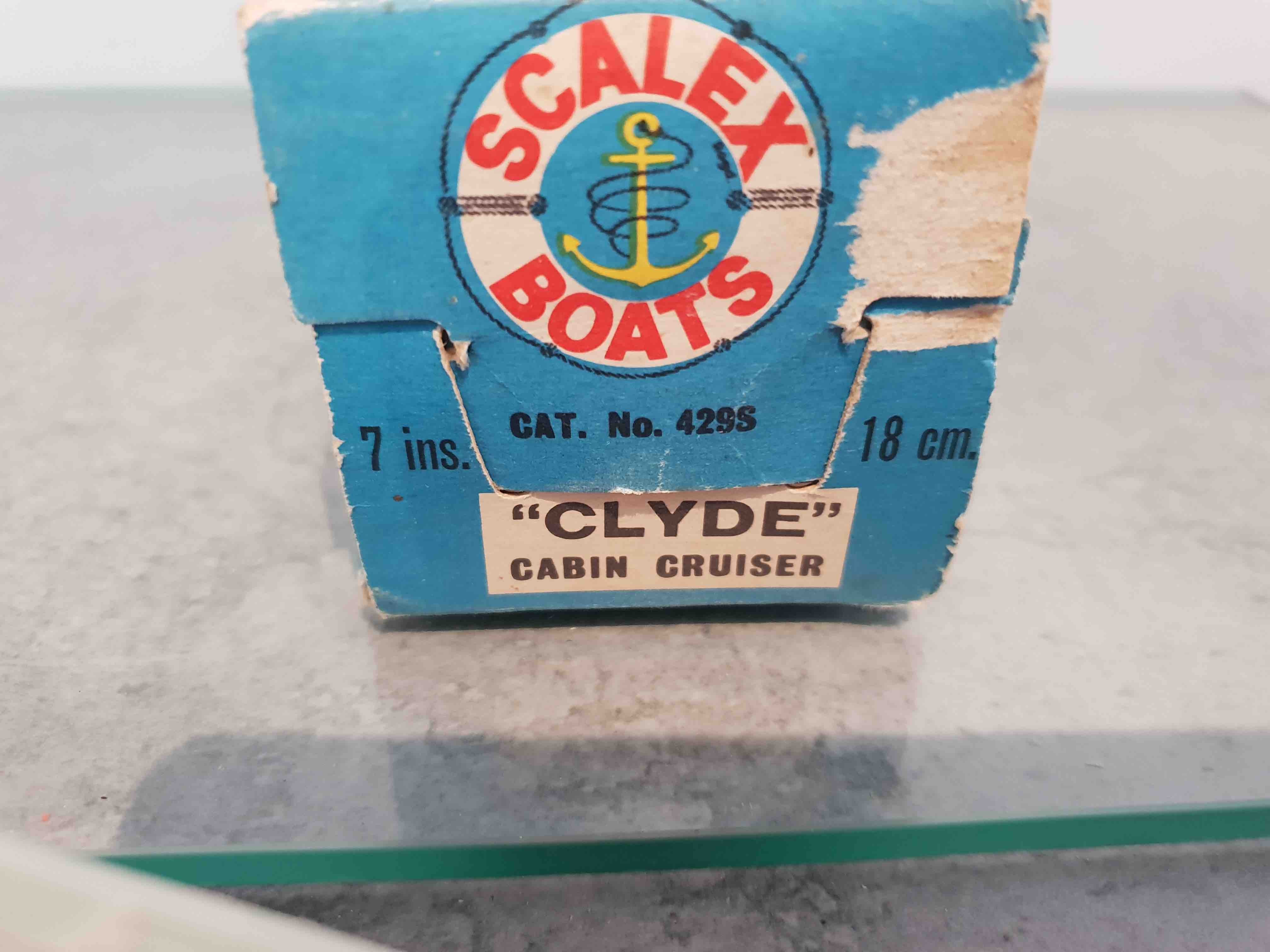 SCALEX BOAT 429S CLYDE CABIN CRUISER