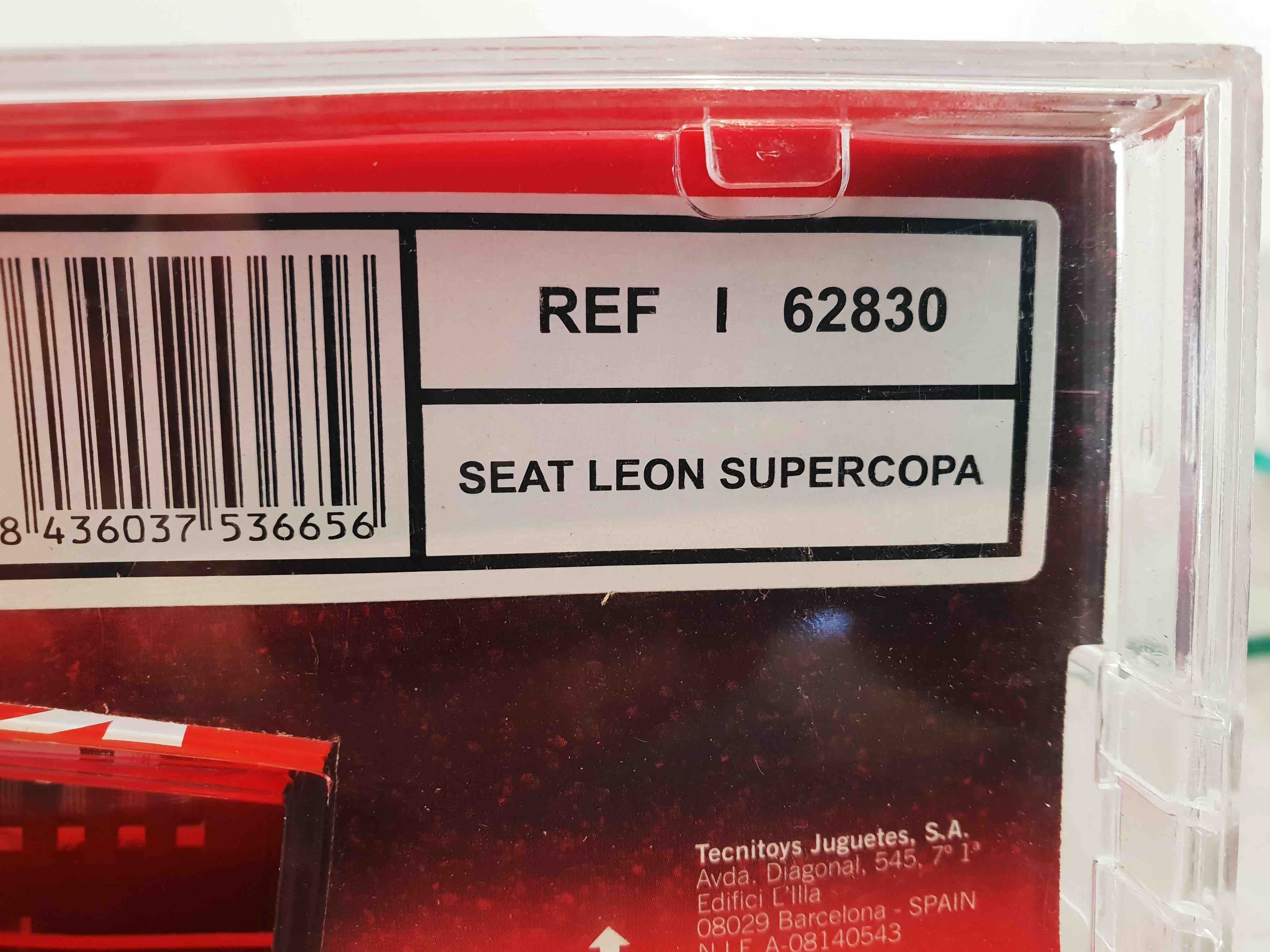 SCALEXTRIC 62830 SEAT LEON SUPERCOPA