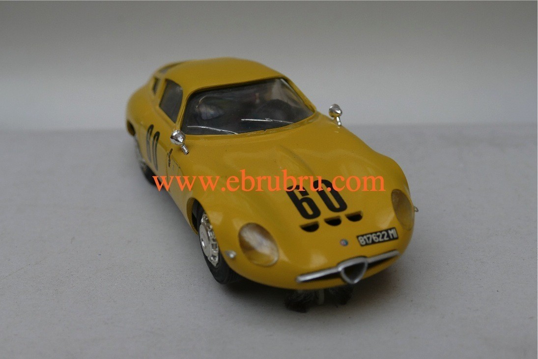 ALFA ROMÉO GTZ GTJAUNE SCALEXTRIC SUPER 124 REF 24C100