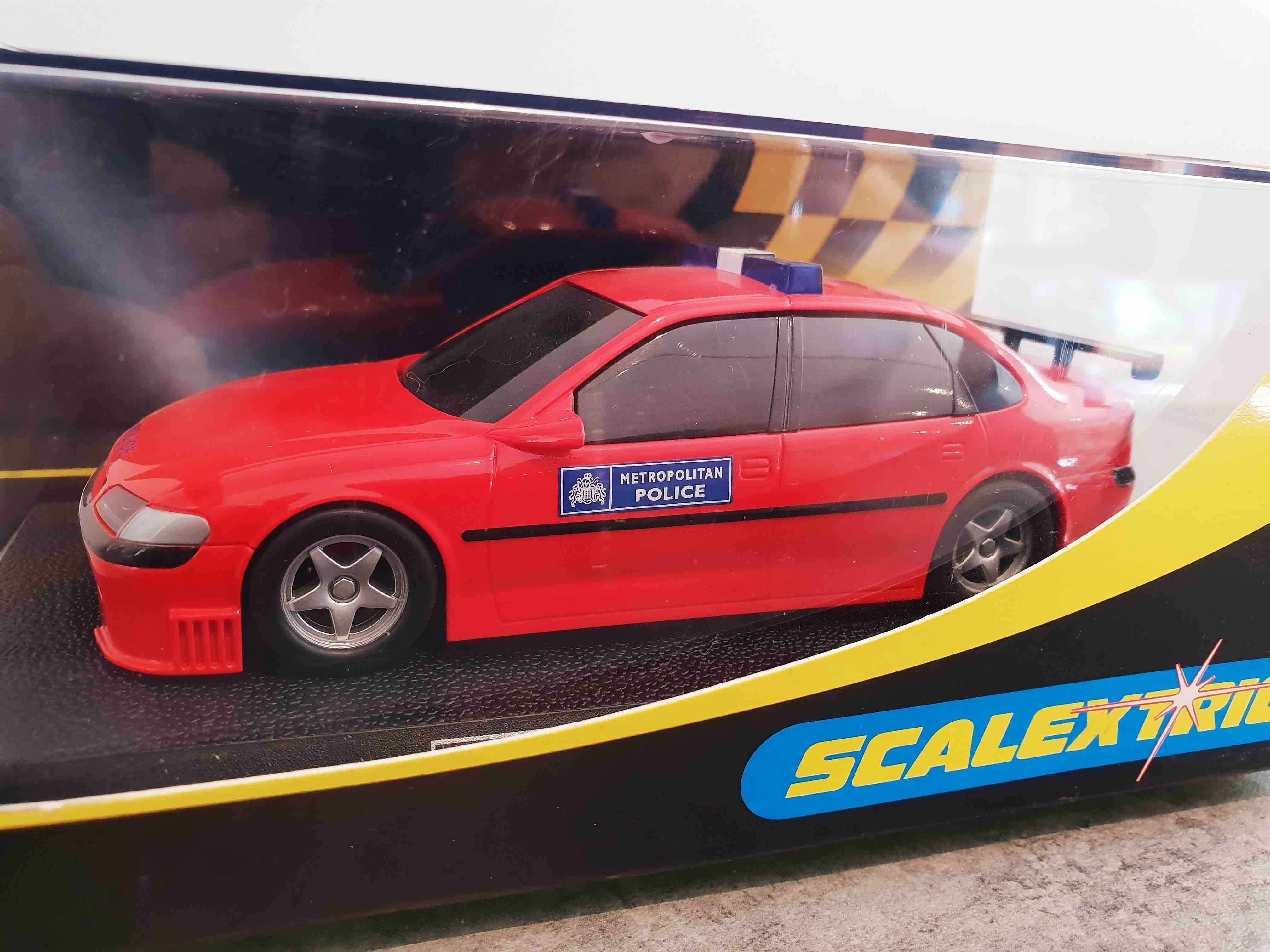 SCALEXTRIC C2467 VAUXHALL VECTRA METROPOLITAN  POLICE