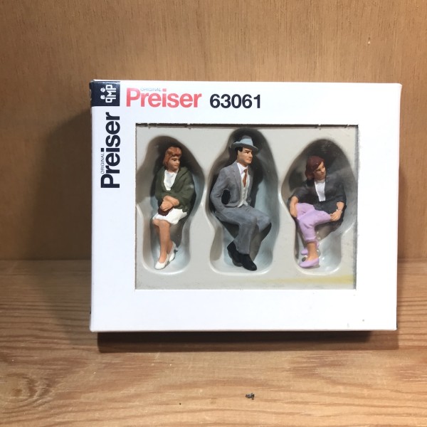 Personnages assis PREISER 63061
