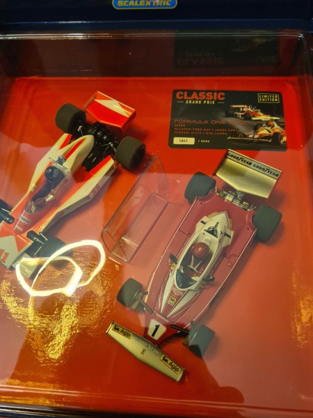 FORMULA ONE 1976 CLASSIC GRAND PRIX SCALEXTRIC REF C2558A