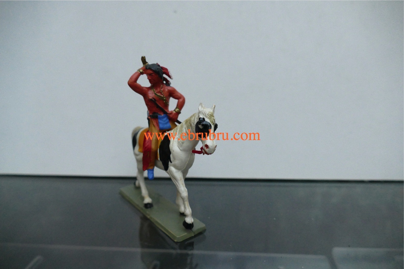 SERIE WINNETOU INDIEN GUETTEUR ARC  STARLUX RÉF CIS 13