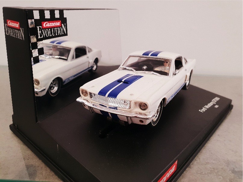 CARRERA 25428 EVOLUTION FORD MUSTANG 350 GT