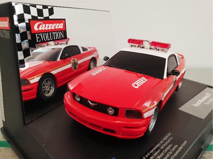 CARRERA 27177 EVOLUTION FORD MUSTANG GT FIRE CHIEF