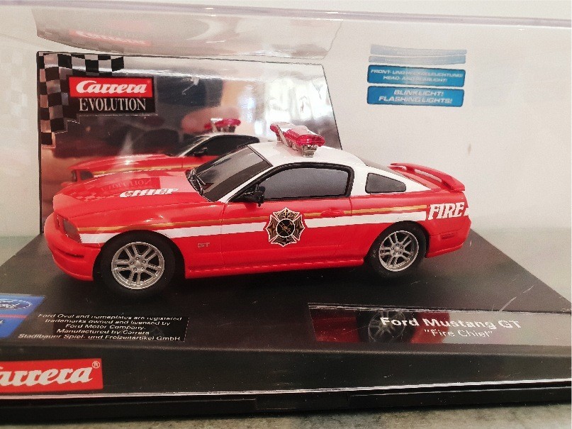 CARRERA 27177 EVOLUTION FORD MUSTANG GT FIRE CHIEF