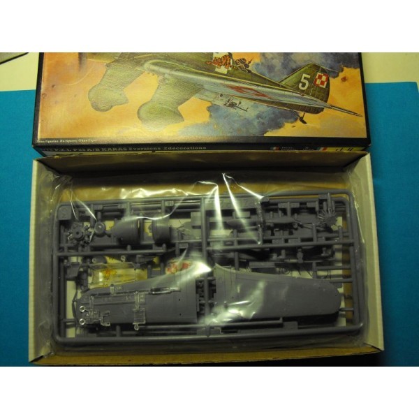 P.Z.L  P 23  KARAS  HELLER  1/72 EME