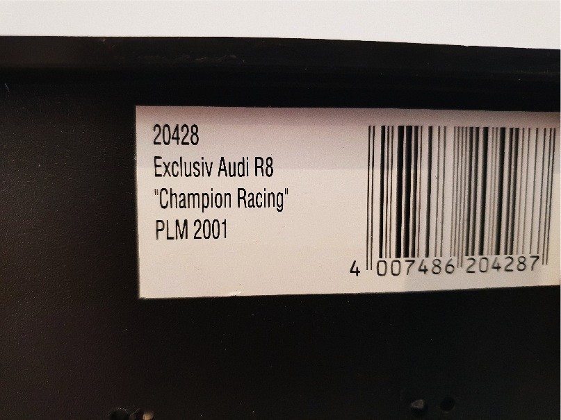 CARRERA 20428 EXCLUSIV AUDI R8 CHAMPION RACING  PLM 2001