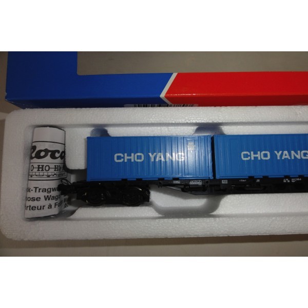 WAGON PLAT TRANSPORT DE CONTAINER CHO YANG ROCO RÉF 46780