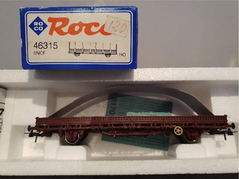 Roco HO 46315 wagon plat à 2 essieux de la SNCF