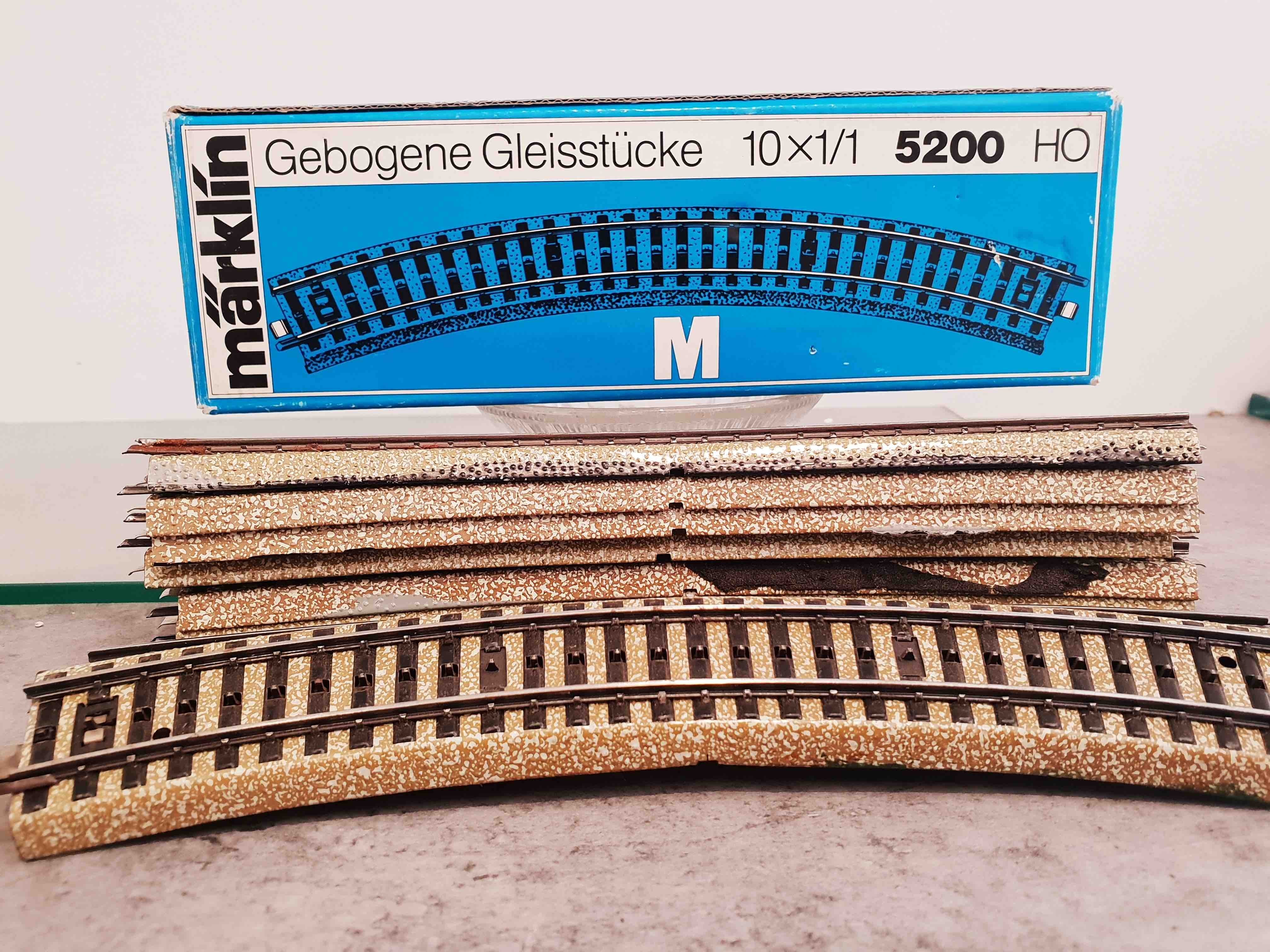 MARKLIN 5200  M 10 RAILS COURBES 30°