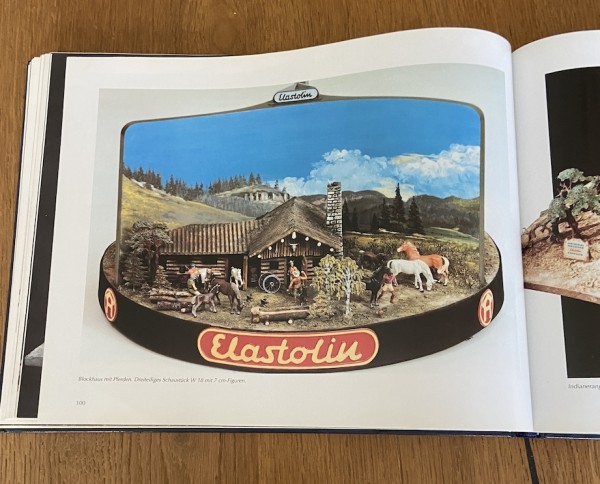 Livre sur Les Dioramas Elastolin Schaustücke