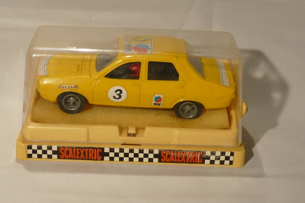 RENAULT  R 12 GORDINI SCALEXTRIC JAUNE