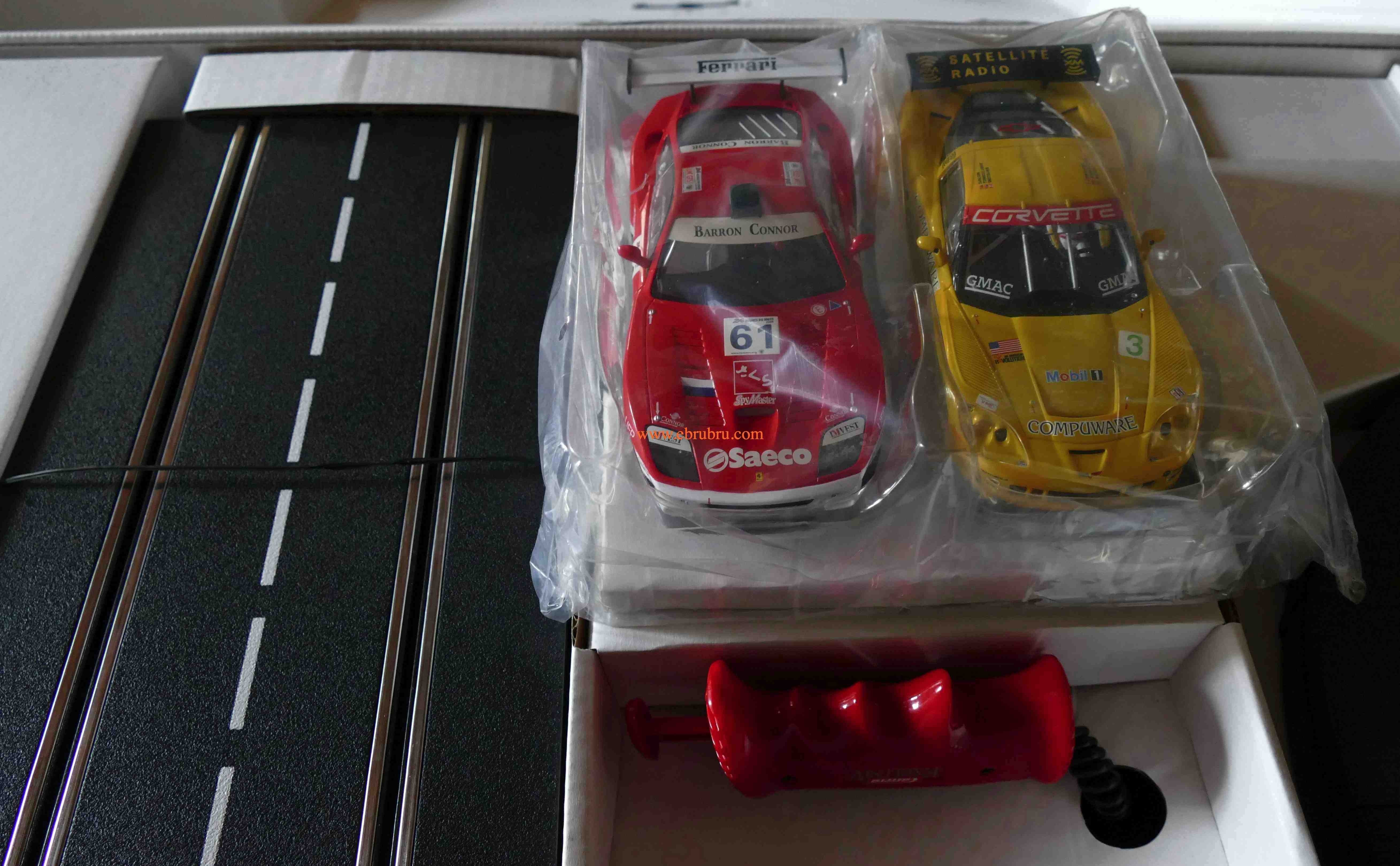 Coffret CARRERA Set 20106 -Super Grand Tourisme- Chevrolet Corvette C6R & Ferrari 575 GTC