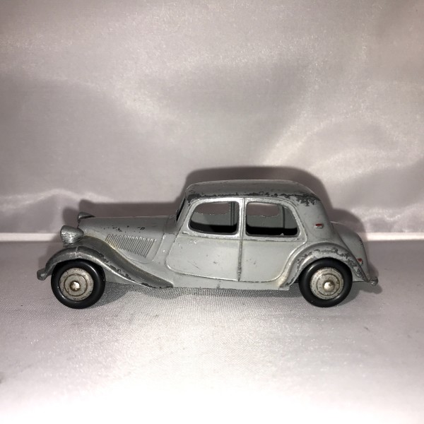 CITROEN  TRACTION 11 BL DINKY TOYS