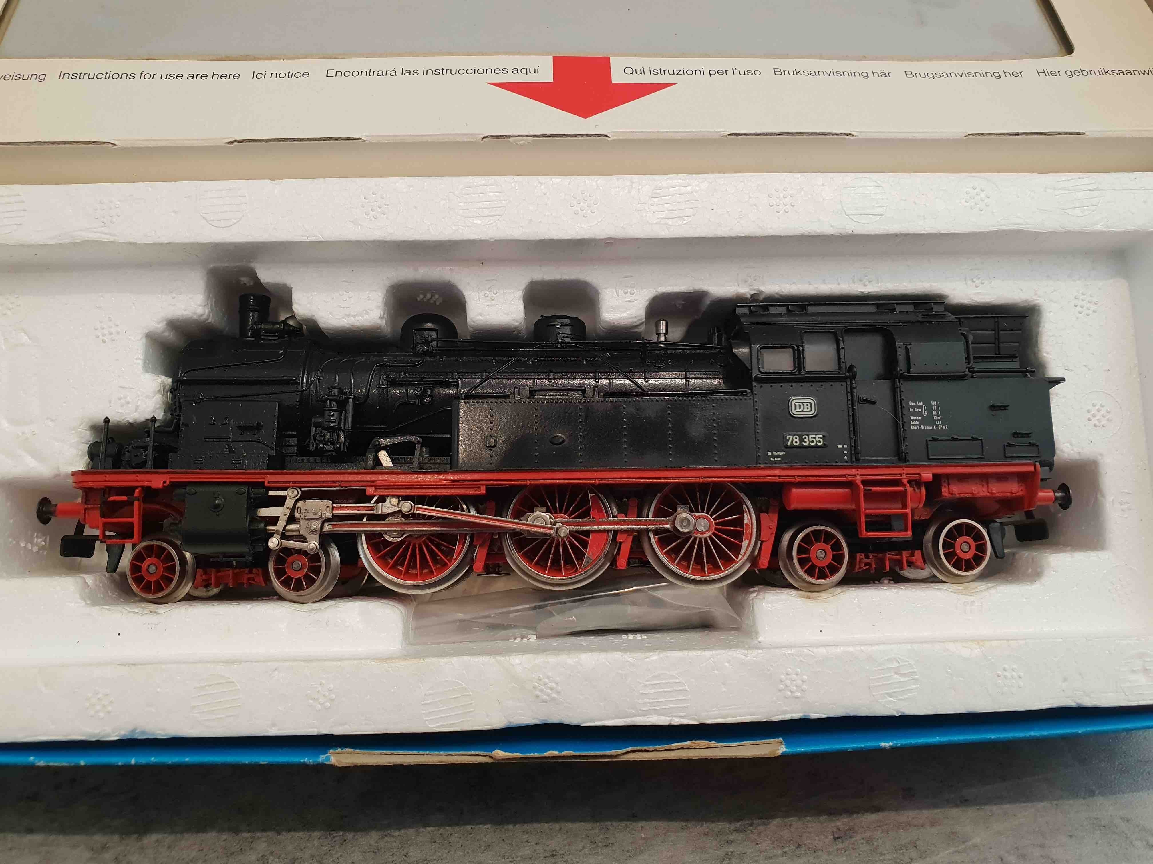 MARKLIN - 8306 LOCOMOTIVE VAPEUR BR 78