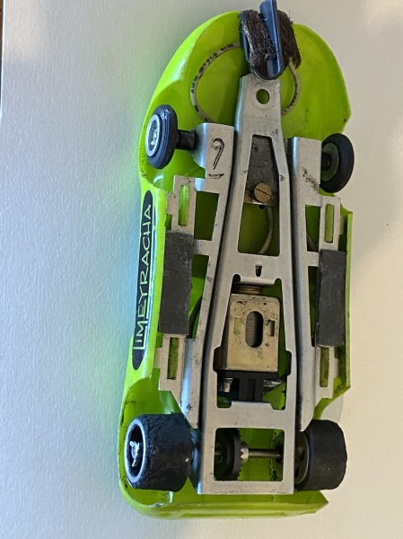 La Cucaracha Limeyracha verte Slot Car 1960s Cox 1/24