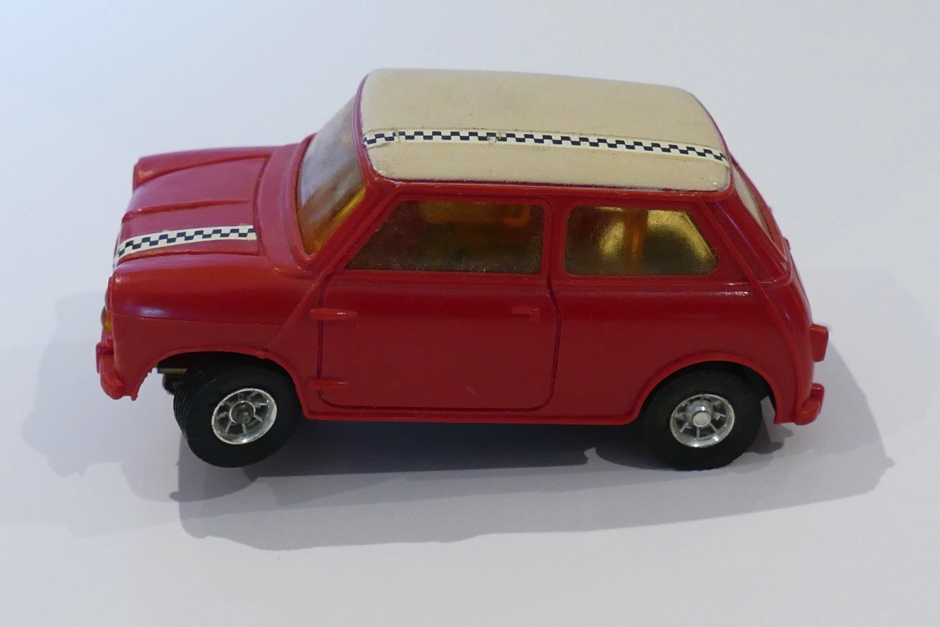 MINI COOPER 1300 JOUEF ROUGE