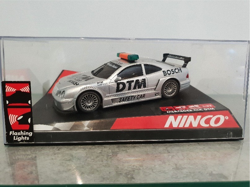 NINCO 50261 MERCEDES MB CLK DTM SAFETY CAR