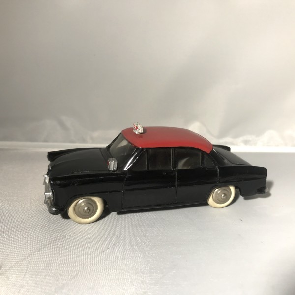 PEUGEOT 404 TAXI G7 DINKY TOYS