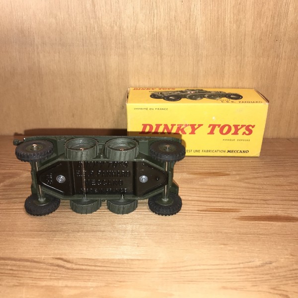 ENGIN BLINDÉ DE RECONNAISSANCE PANHARD DINKY TOYS RÉF 80 A MILITAIRE 1/43