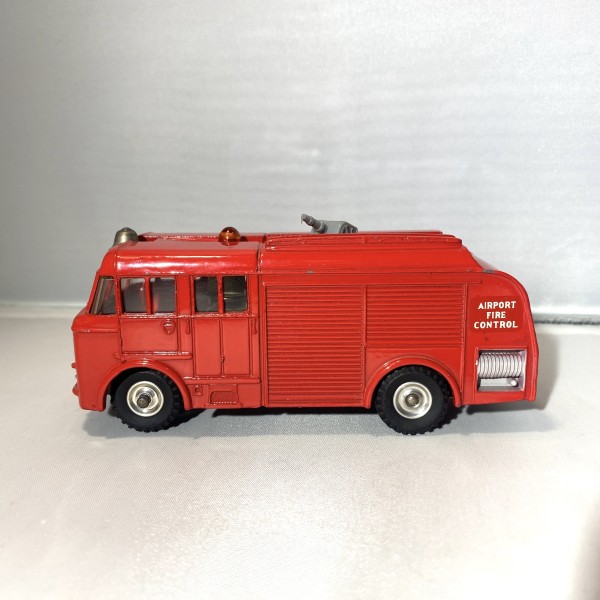 Fire Engine Airport DINKY TOYS 276