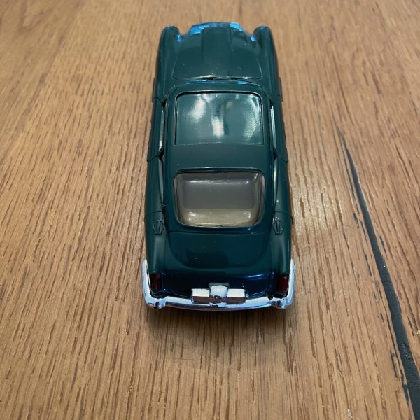 ASTON MARTIN DB4 GT VERTE SCALEXTRIC C68