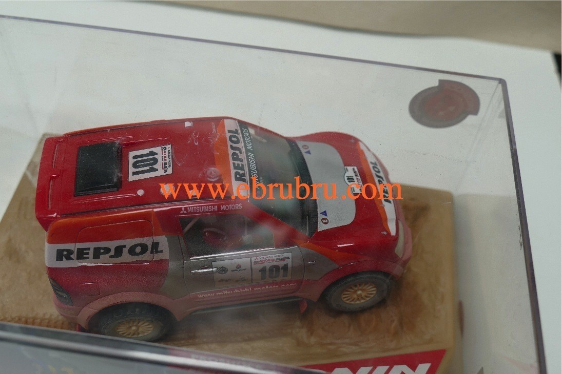 MITSUBISHI PAJERO QATAR N°101 REPSOL  Paris-Dakar  NINCO Réf 50363