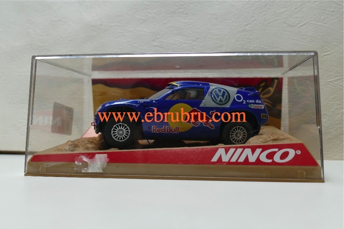 VOLKSWAGEN TOUAREG DAKAR 05 RedBull  NINCO Réf 50380