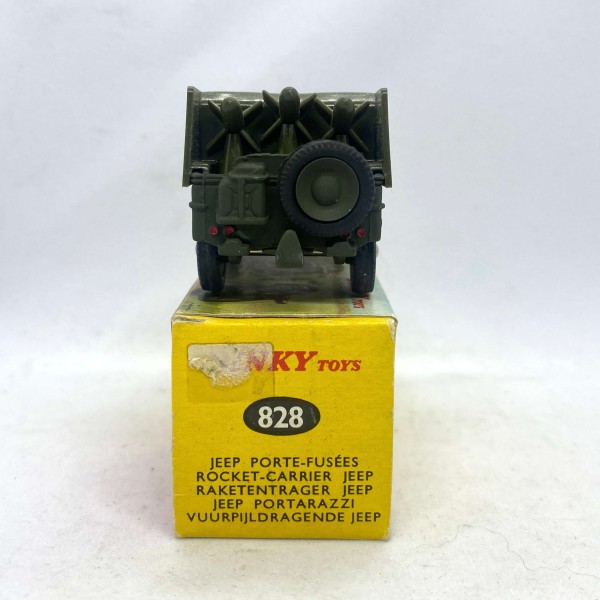 VOITURE JEEP PORTE FUSÉE MILITAIRE DINKY TOYS REF 828