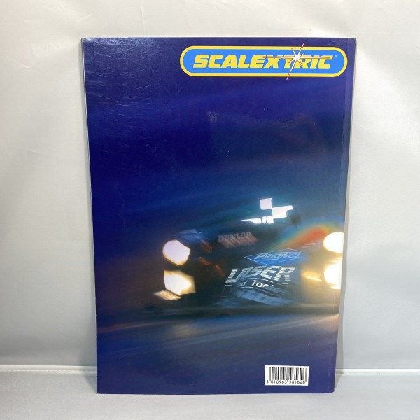 Catalogue Scalextric édition 45  de 2004