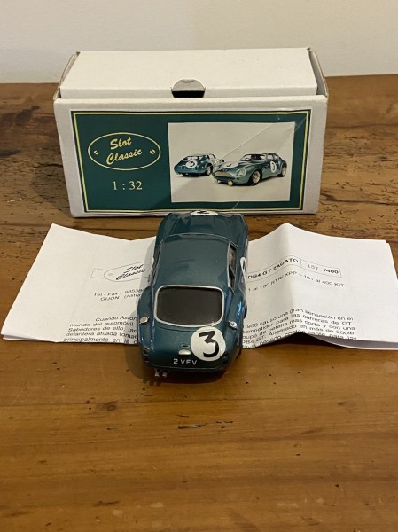 Aston Martin DB4 GT Zagato   Slot Classic  CJ-11