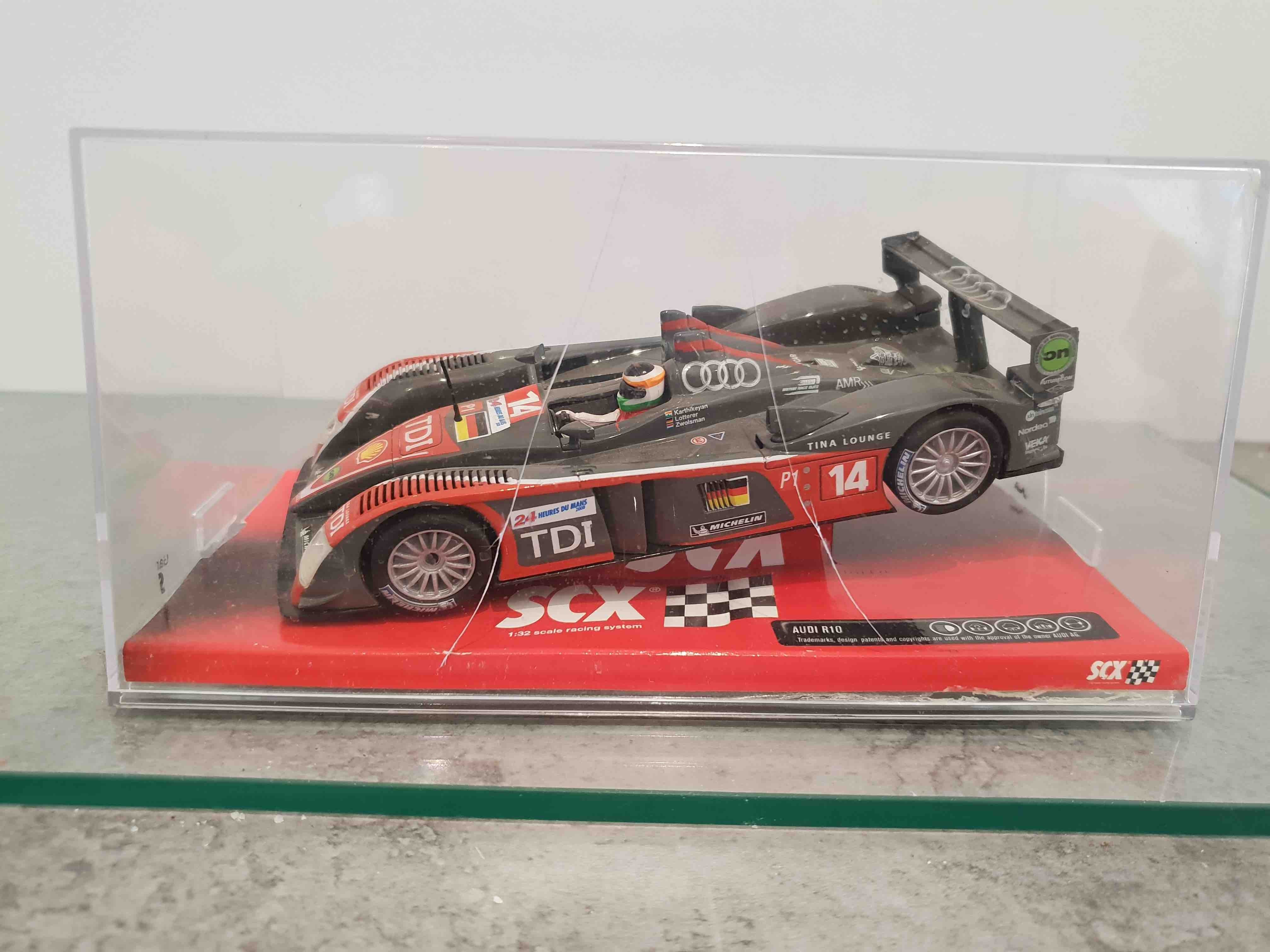 SCALEXTRIC 6449 AUDI R10