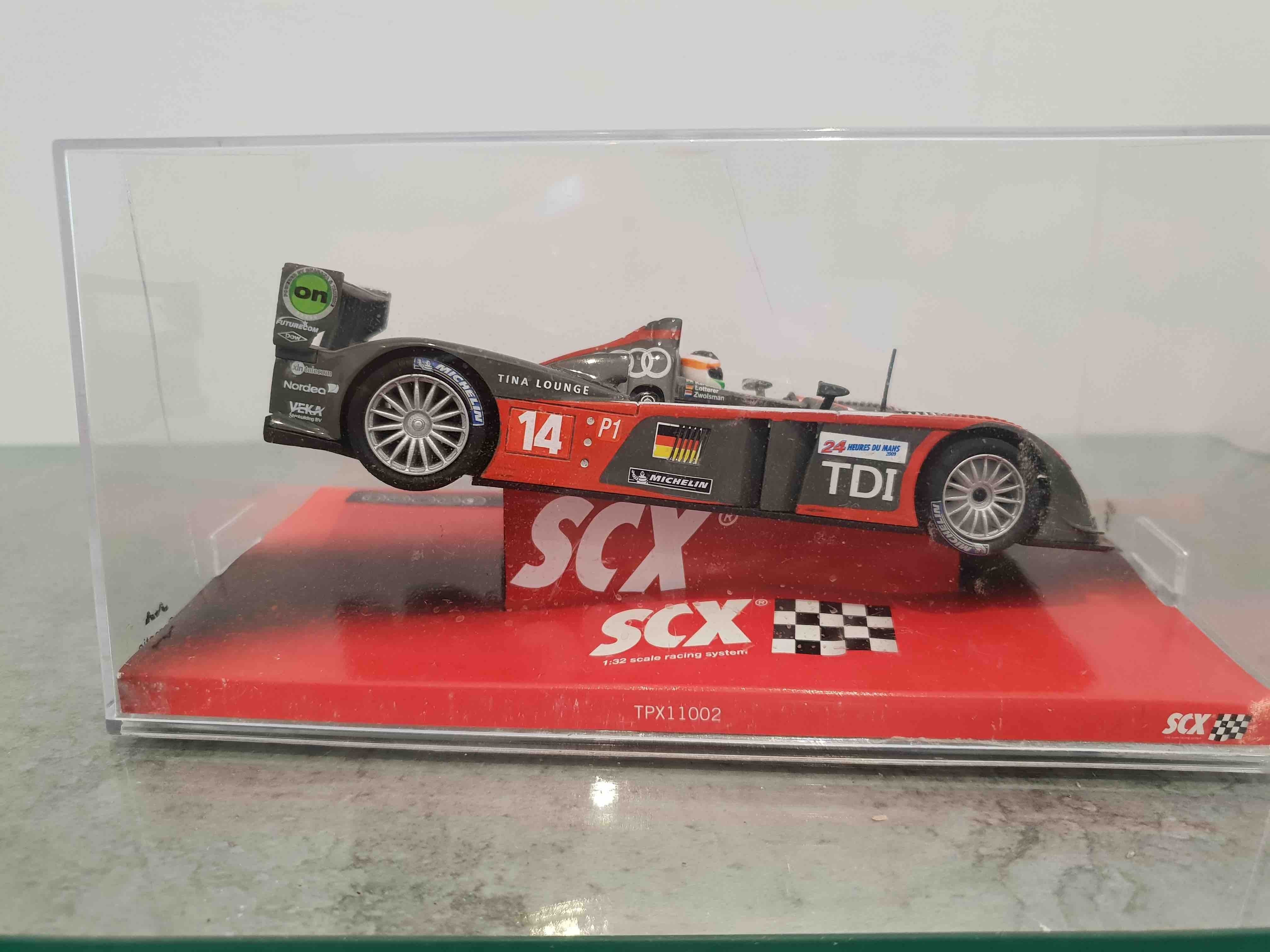 SCALEXTRIC 6449 AUDI R10