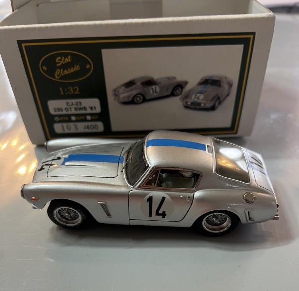 Ferrari 250 GT SWB 61 Slot Classic CJ-23 RTR
