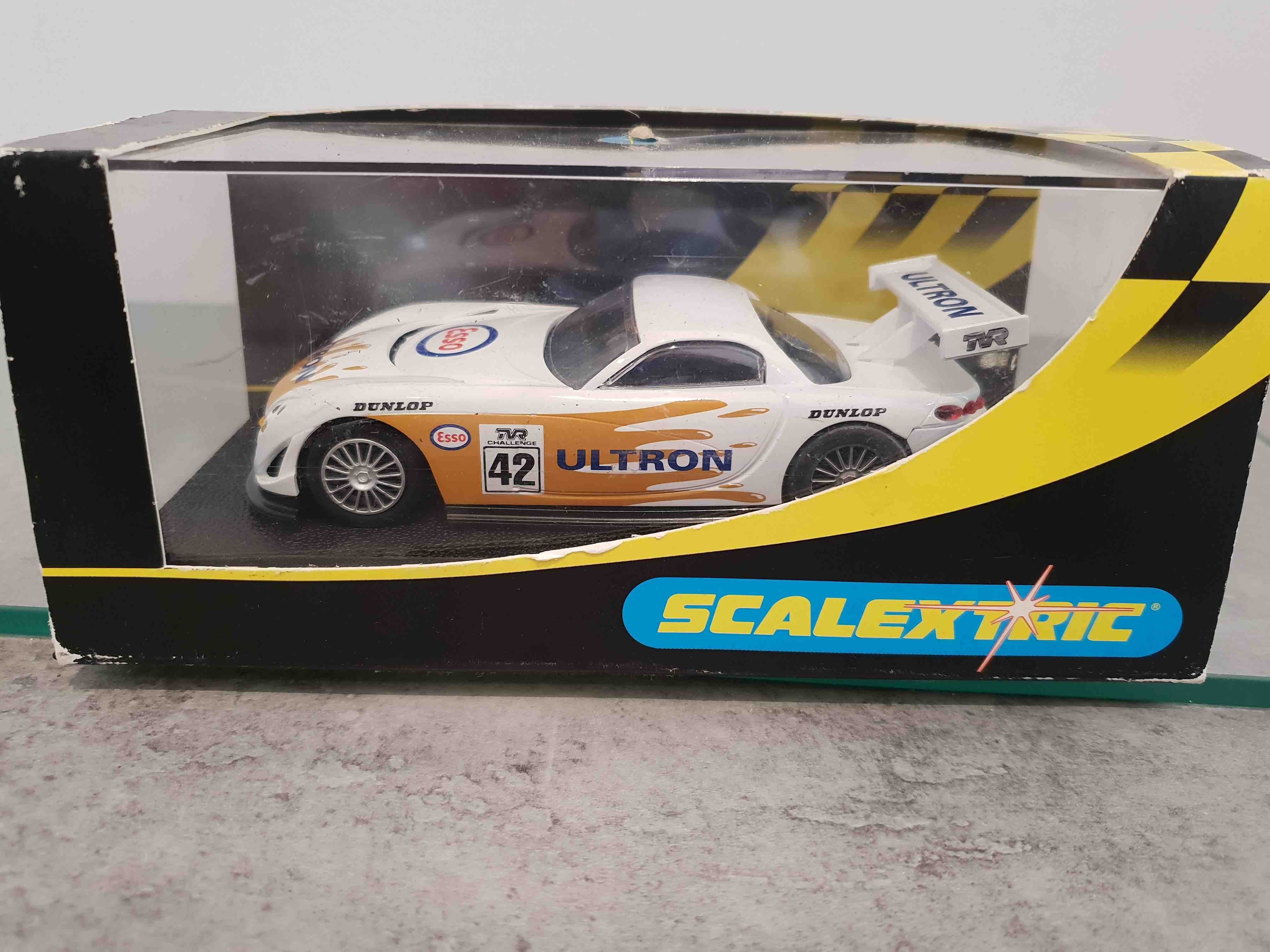 SCALEXTRIC C2189 TVR SPEED 12 ESSO