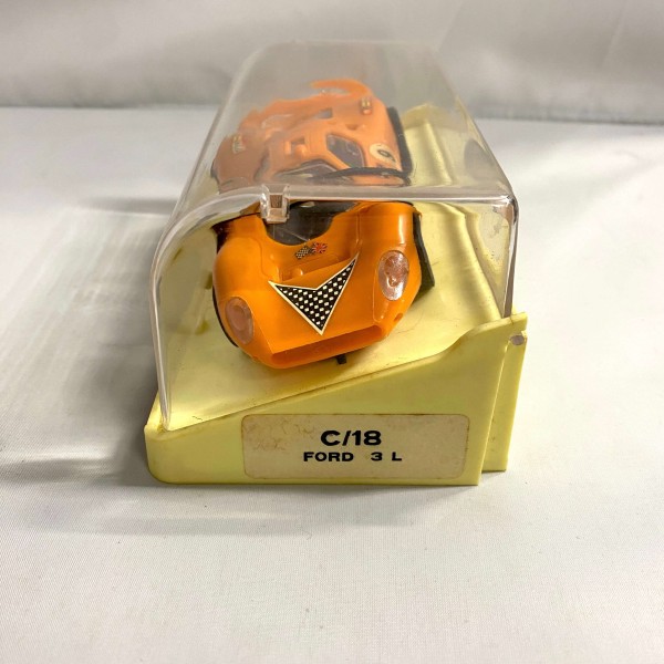Ford 3L orange  SCALEXTRIC C18