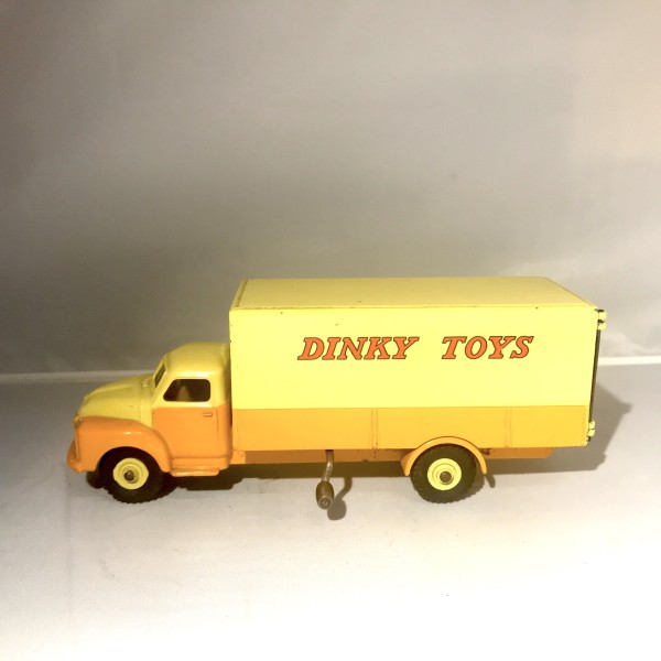 Bedford Pallet Jekta Van DINKY TOYS 930