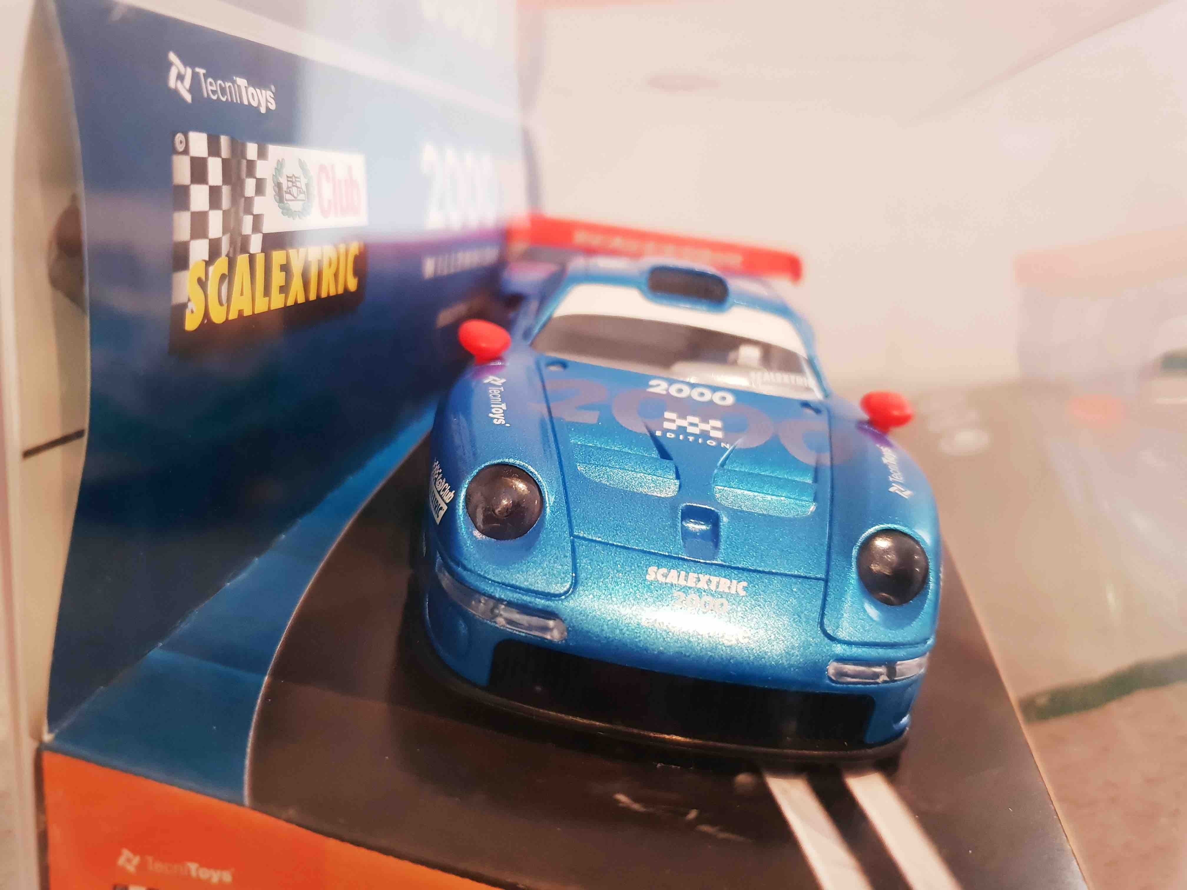 SCALEXTRIC 6043 2000 MILLENIUM EDITION PORSCHE 911 GT1