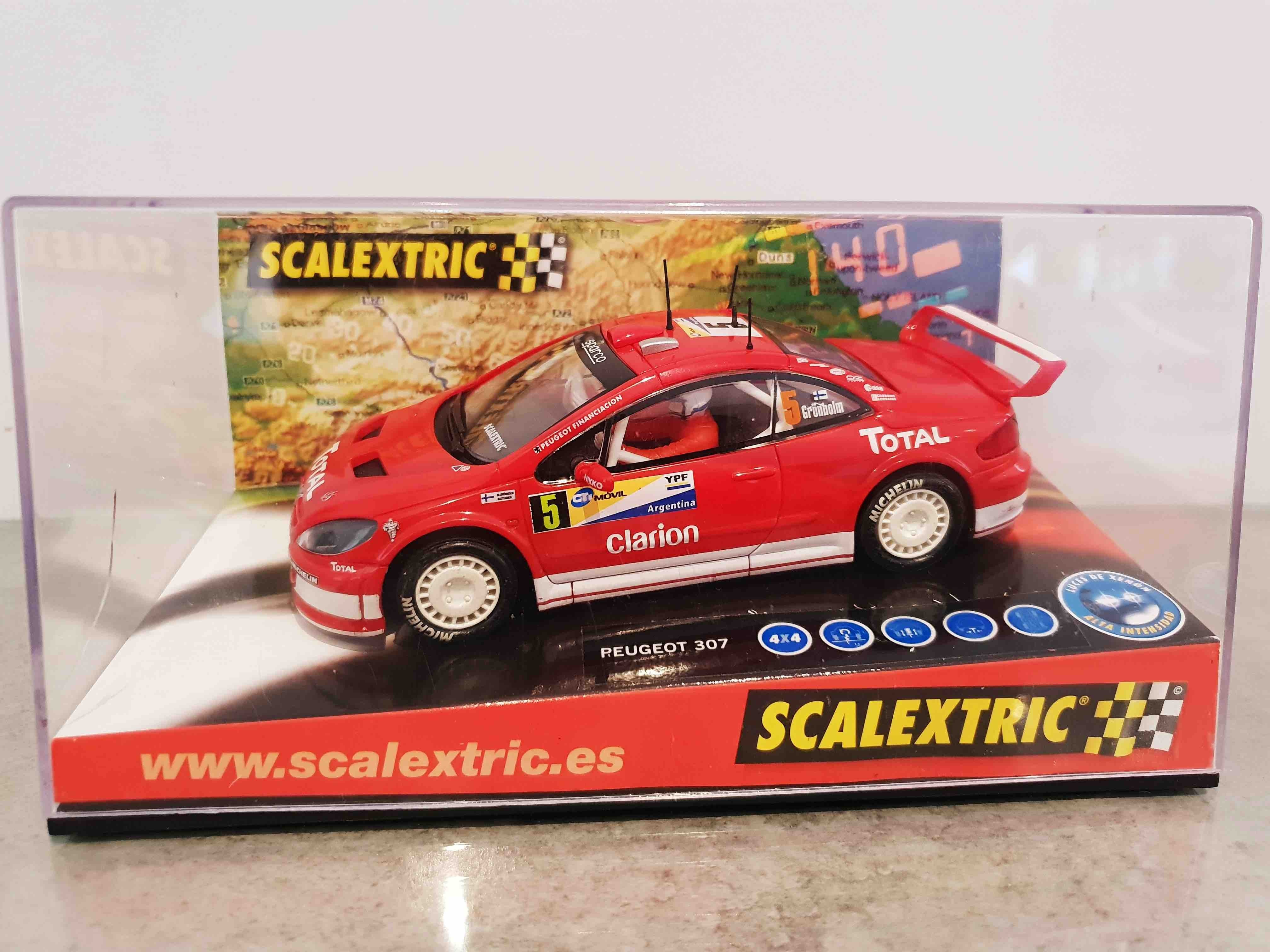 SCALEXTRIC C2664 PORSCHE 911 GT3R GRUPPE M