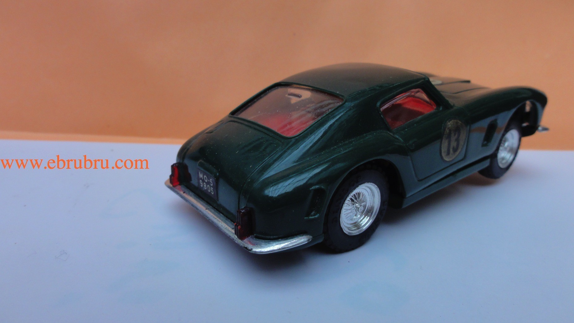 Ferrari Berlinetta 250 GT verte Int Rouge SCALEXTRIC réf: E4