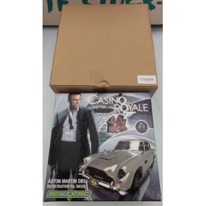 Scalextric Coffret Aston Martin DB5 James Bond 007 Casino Royale